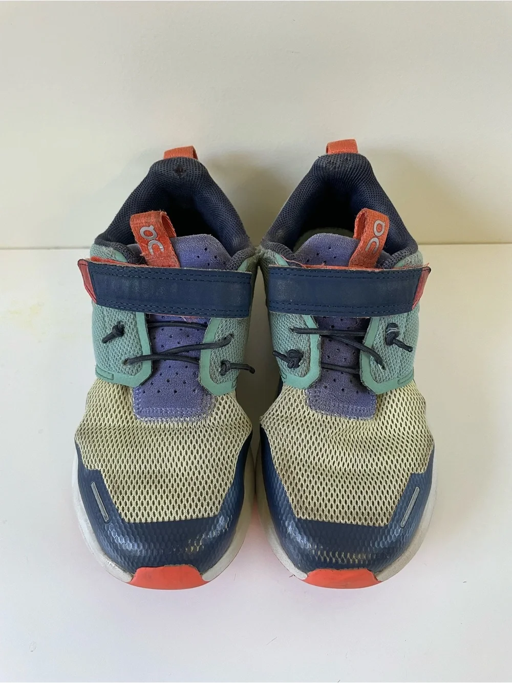 Kids On Cloud Play Running Shoes in Mint, Navy & Coral, kids size 11.5